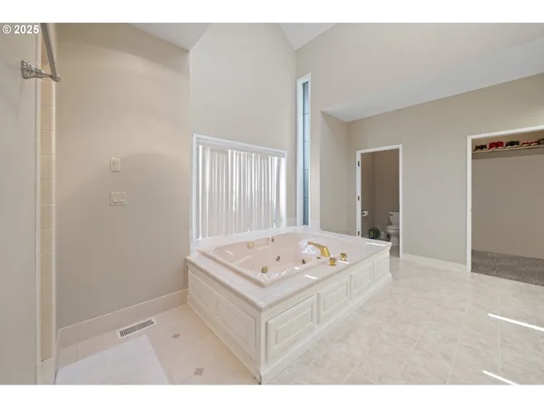 $1,180,000 | 14330 Southeast Donatello Loop, Happy Valley, OR 97086