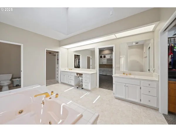 $1,180,000 | 14330 Southeast Donatello Loop, Happy Valley, OR 97086