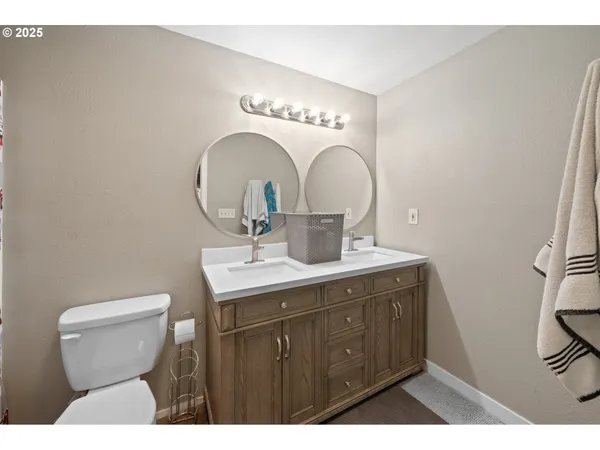 $1,180,000 | 14330 Southeast Donatello Loop, Happy Valley, OR 97086