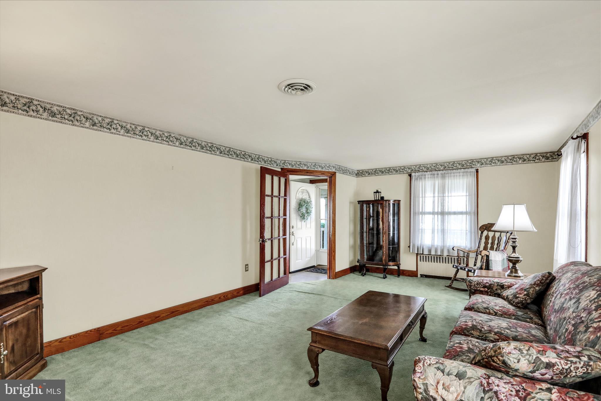 980 Quentin Road Lebanon, PA 17042 - Photo 8 of 35 360_9305