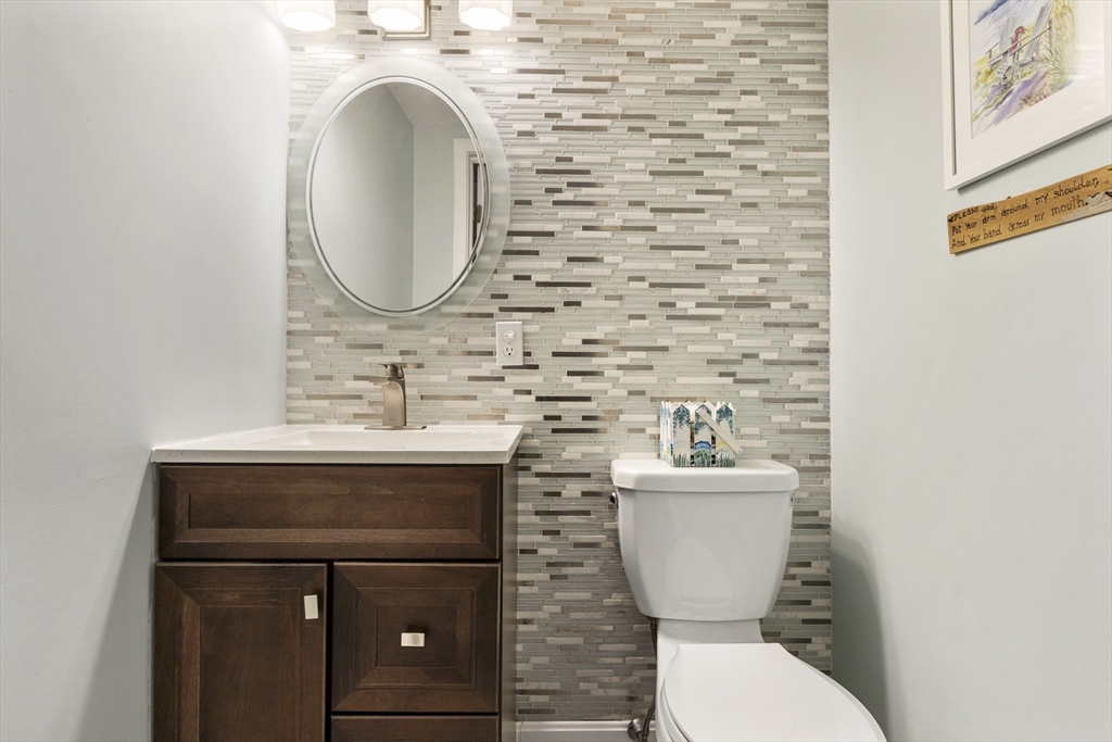 811 Beacon Park Road, Unit 30 Webster, MA 01570 - Photo 10 of 34 Gallery Image 10