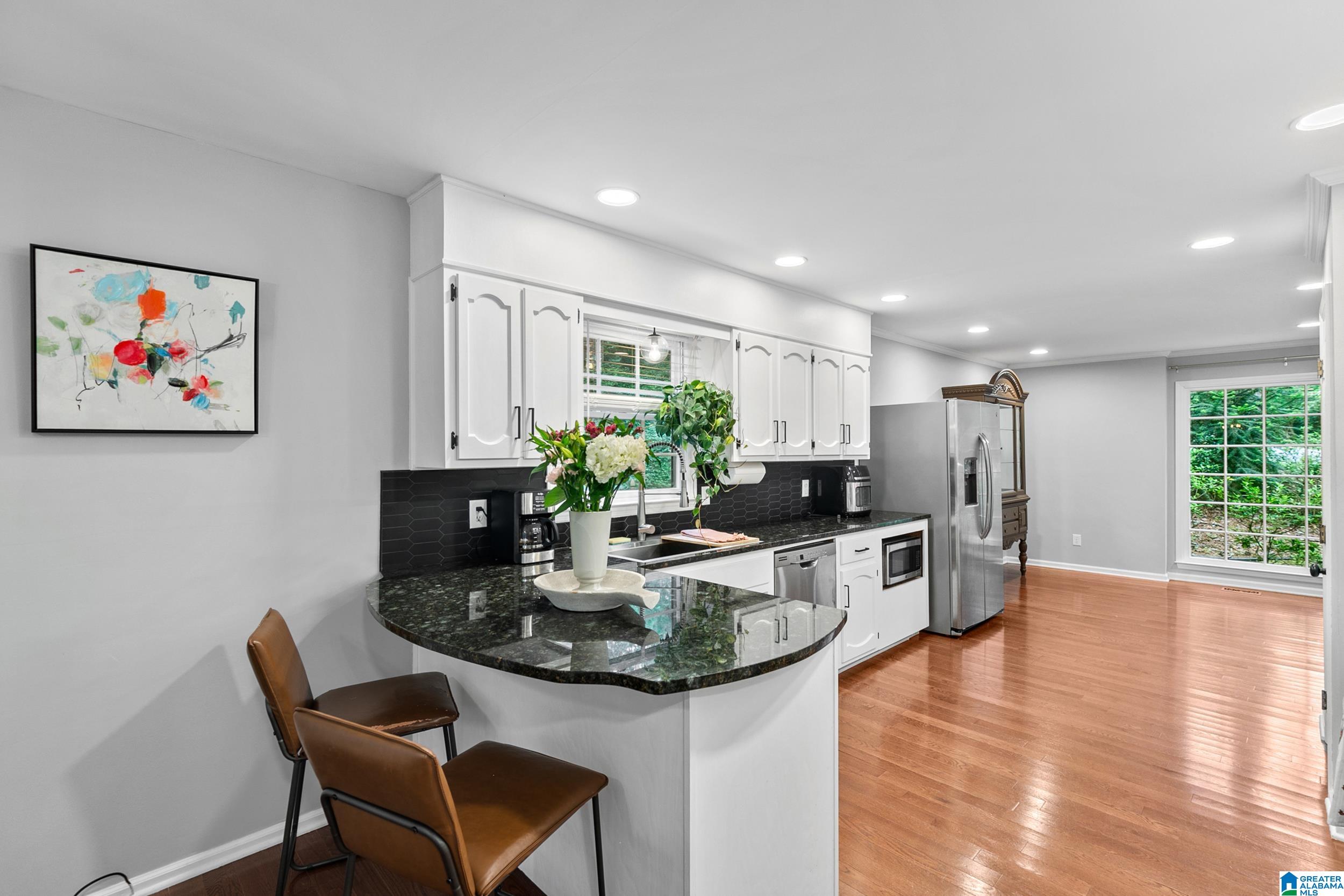 2013 Crossvine Road Birmingham, AL 35244 - Photo 15 of 41