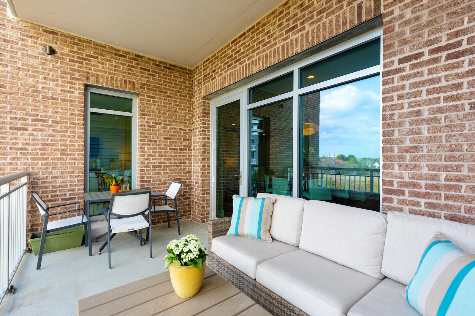 155 Wingo Way, Unit 442 Mount Pleasant, SC 29464 - Photo 15 of 39 155WingoWay#442-KeenEyeMarketing-024
