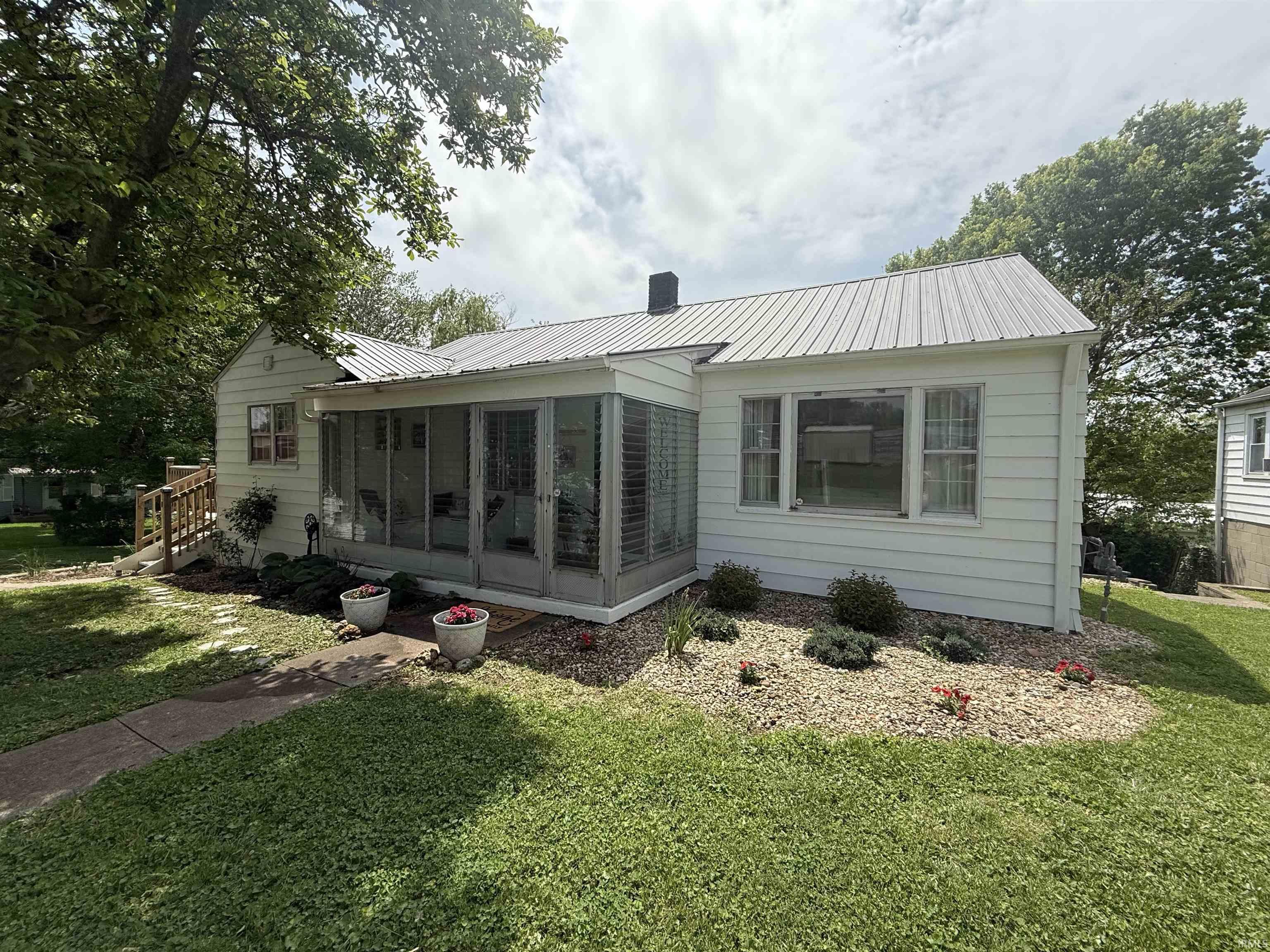 619 Stephens Street Shoals, IN 47581 - Photo 1 of 28 Gallery Image 1