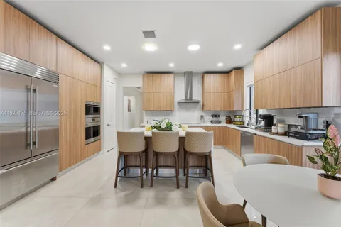 $2,550,000 | 12070 Southwest 83rd Place, Miami, FL 33156