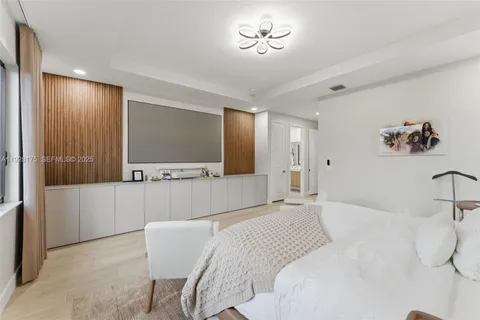 $2,550,000 | 12070 Southwest 83rd Place, Miami, FL 33156