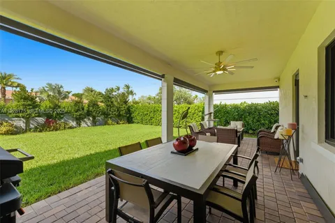 $2,550,000 | 12070 Southwest 83rd Place, Miami, FL 33156