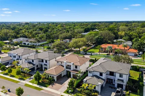 $2,550,000 | 12070 Southwest 83rd Place, Miami, FL 33156