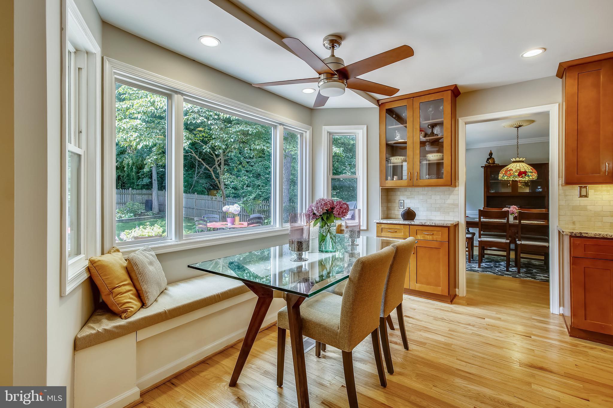 2314 Tanglevale Drive Vienna, VA 22181 - Photo 25 of 74 Beautiful Bay window/seat - spacious Breakfast Rm