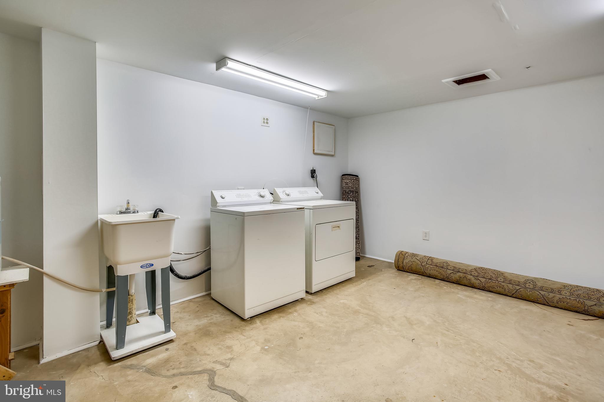 2314 Tanglevale Drive Vienna, VA 22181 - Photo 65 of 74 Finished Ceilings, Drywall and Freshly Painted