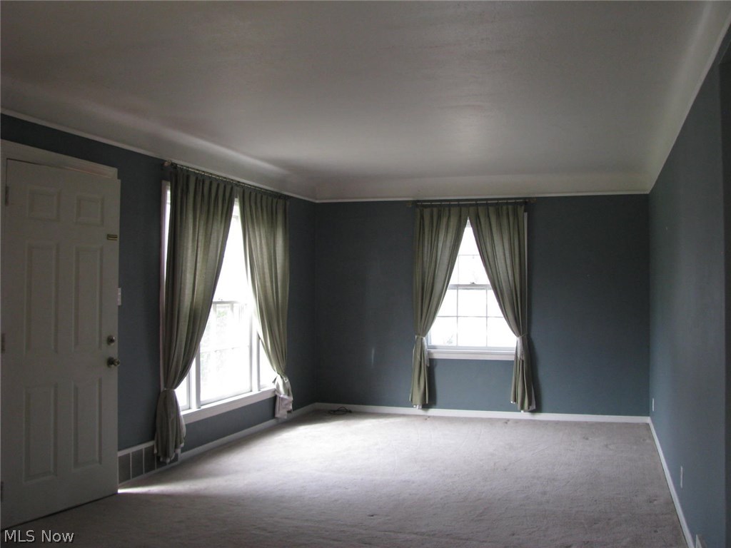 5651 Wellington Road Cleveland, OH 44124 - Photo 6 of 33