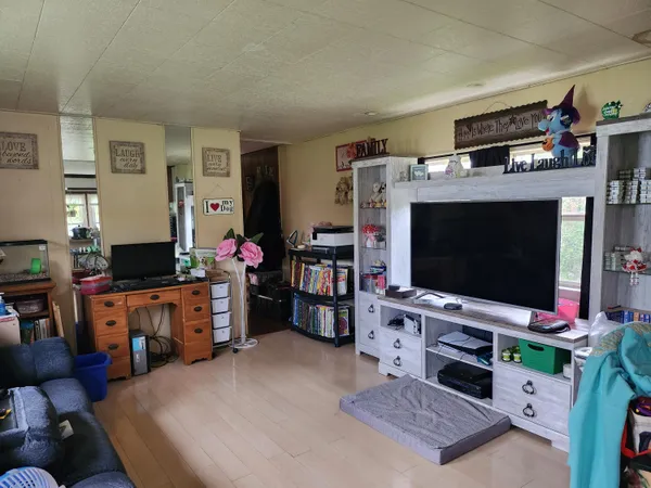 $199,900 | 154 Main Street, Palmyra, ME 04965