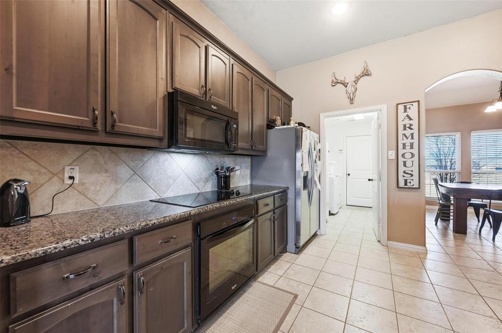 144 Brady Coleman Lane Springtown, TX 76082 - Photo 16 of 37