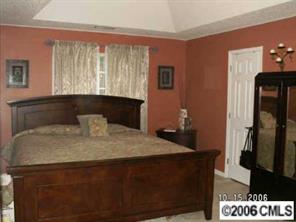 12601 Cardinal Point Road Charlotte, NC 28269 - Photo 3 of 5 Gallery Image 3