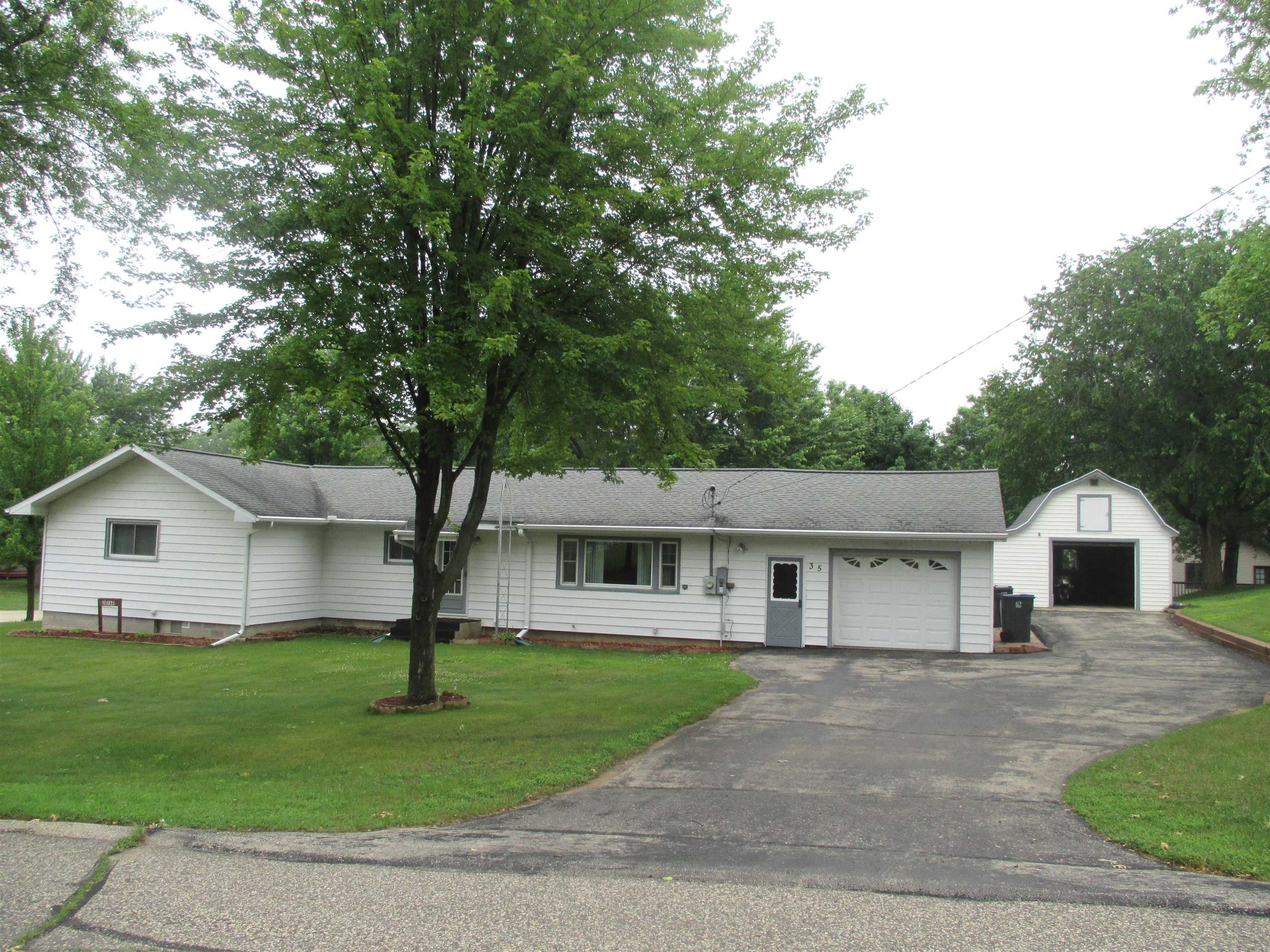 35 West 2nd Street Montello, WI 53949 - Photo 1 of 1