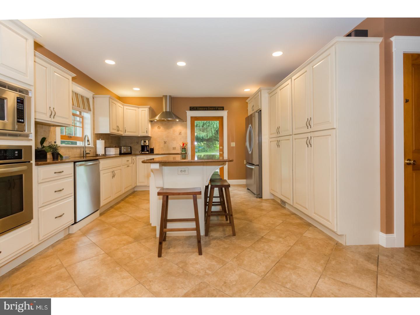 6909 Tollgate Road Zionsville, PA 18092 - Photo 6 of 25 Gallery Image 6