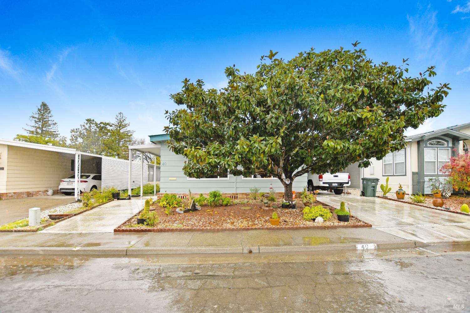 40 Westgate Circle Santa Rosa, CA 95401 - Photo 2 of 23