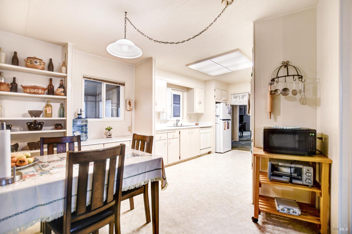 40 Westgate Circle Santa Rosa, CA 95401 - Photo 9 of 23