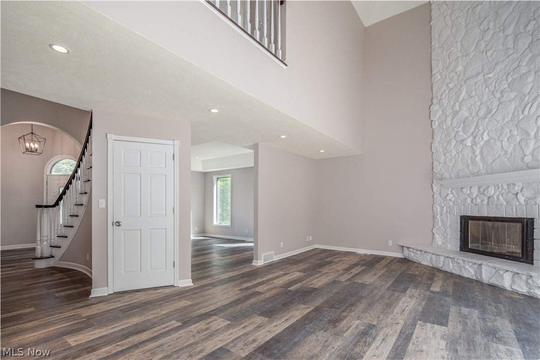 12950 Schreiber Road Valley View, OH 44125 - Photo 10 of 34
