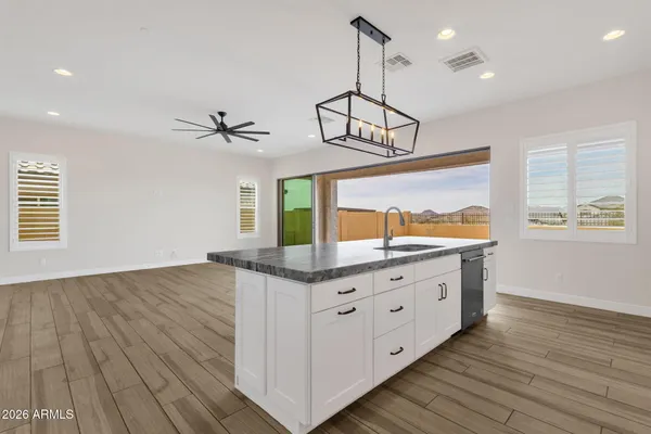 $1,020,000 | 5924 East Redmont Drive, Mesa, AZ 85215