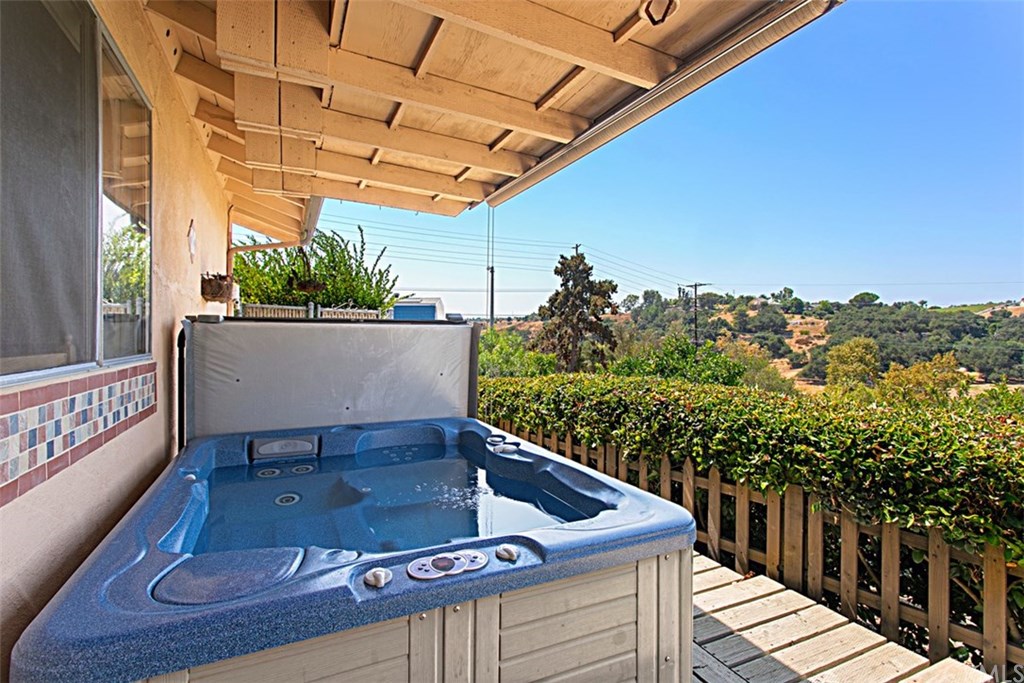 3438 South Mission Road Fallbrook, CA 92028 - Photo 31 of 38 Gallery Image 31