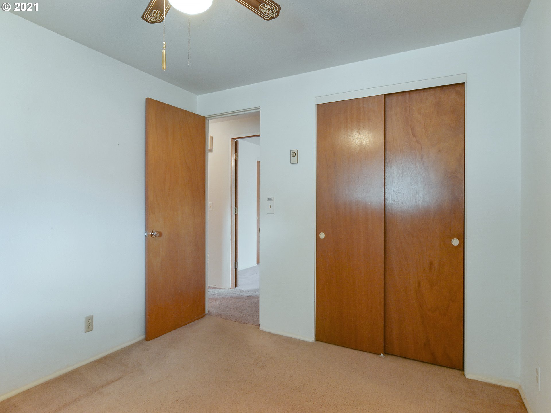 1509 6th Street Springfield, OR 97477 - Photo 22 of 30 a view of an empty room