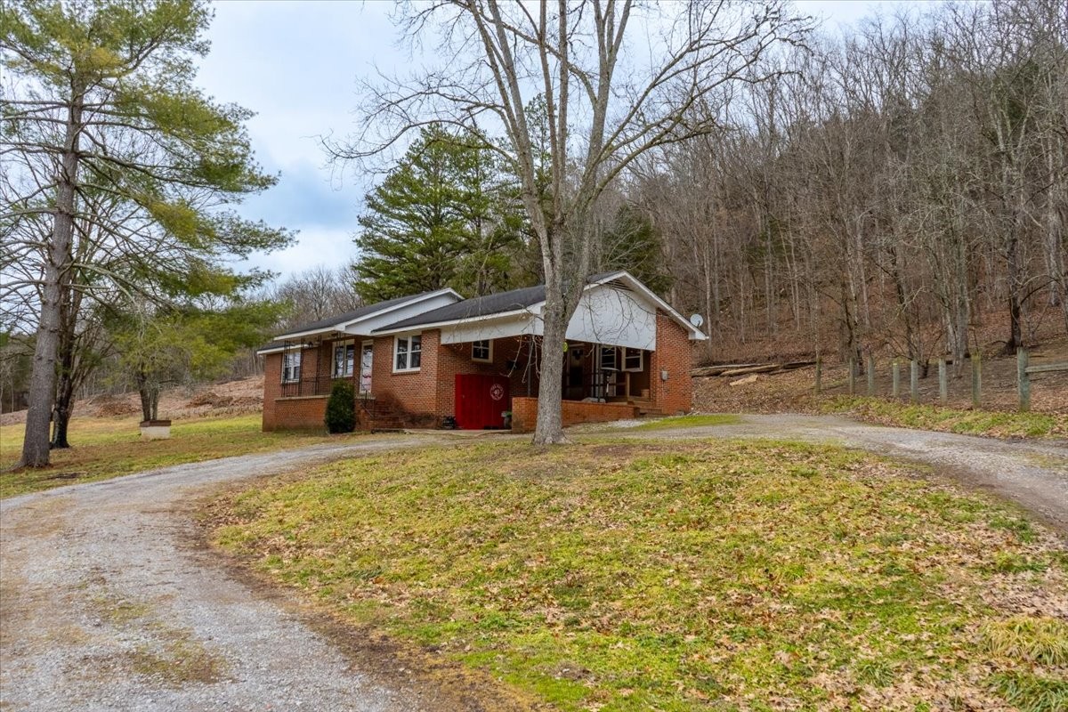275 Davis Hollow Road Liberty, TN 37095 - Photo 1 of 23 Gallery Image 1