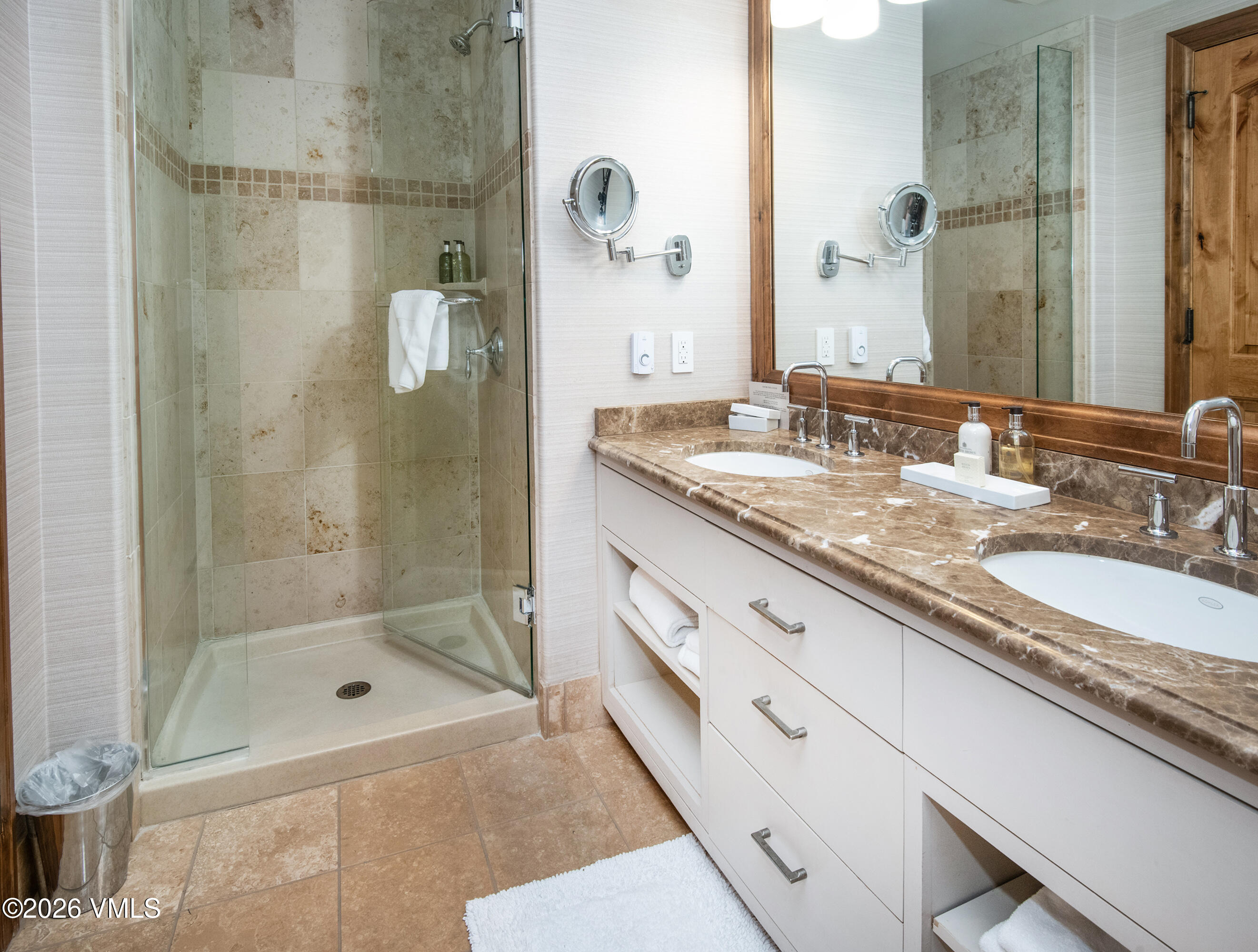 16 Vail Road, Unit 406 Vail, CO 81657 - Photo 21 of 35 16-Vail-Rd-406-MLS_23