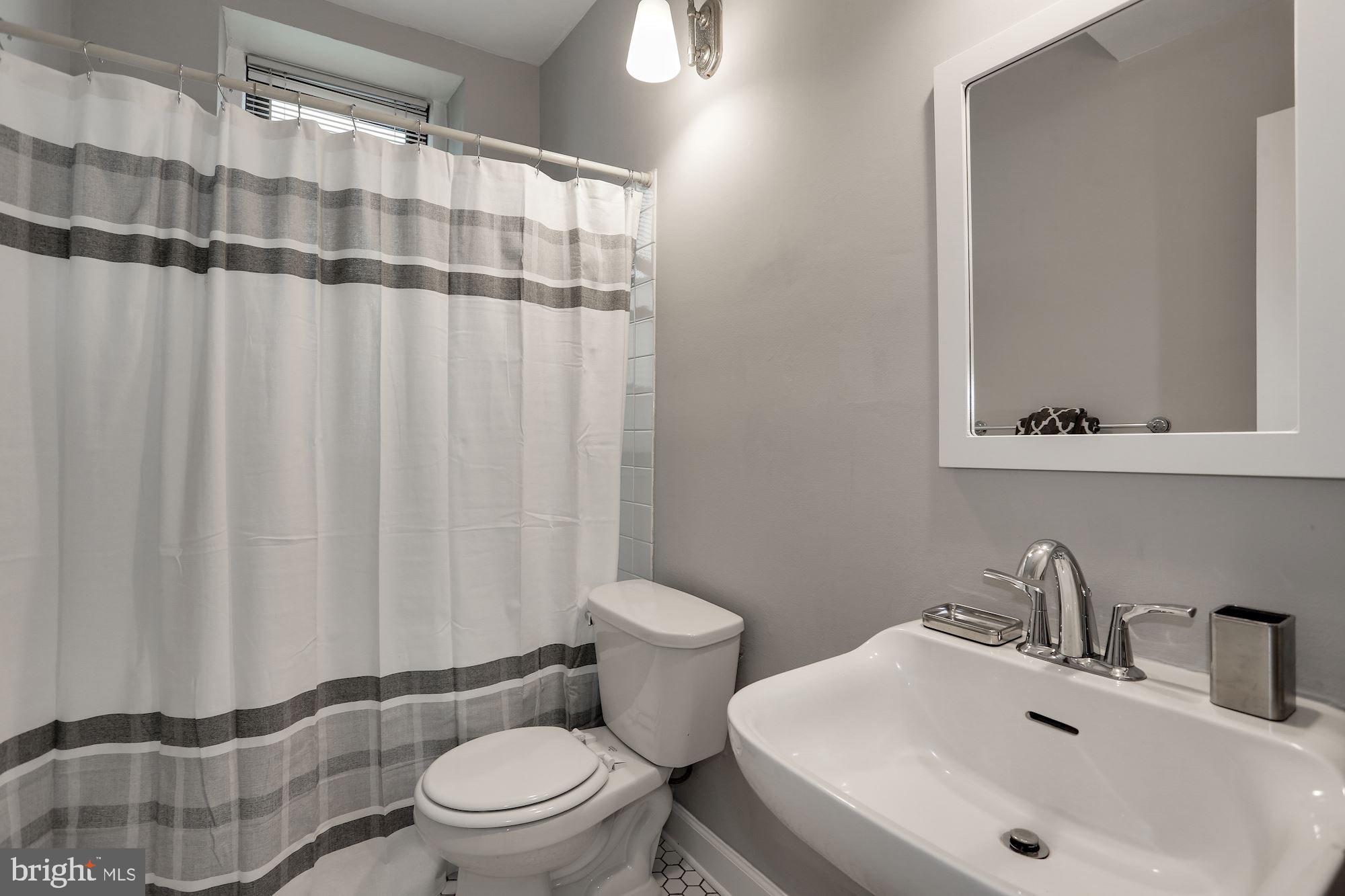 520 E Street Northeast, Unit 301 Washington, DC 20002 - Photo 12 of 16 Gallery Image 12