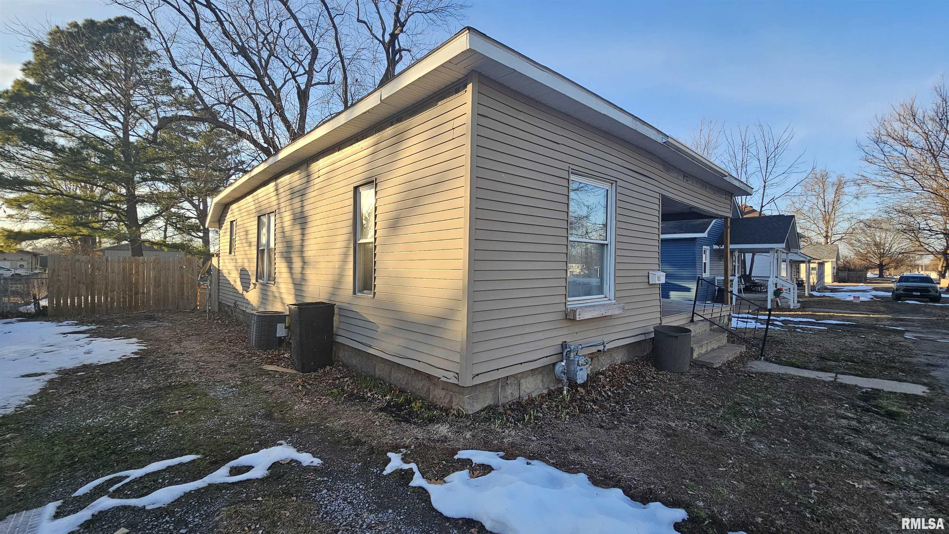 1013 South 13th Street Herrin, IL 62948 - Photo 3 of 14