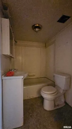 $40,000 | 1013 South 13th Street, Herrin, IL 62948