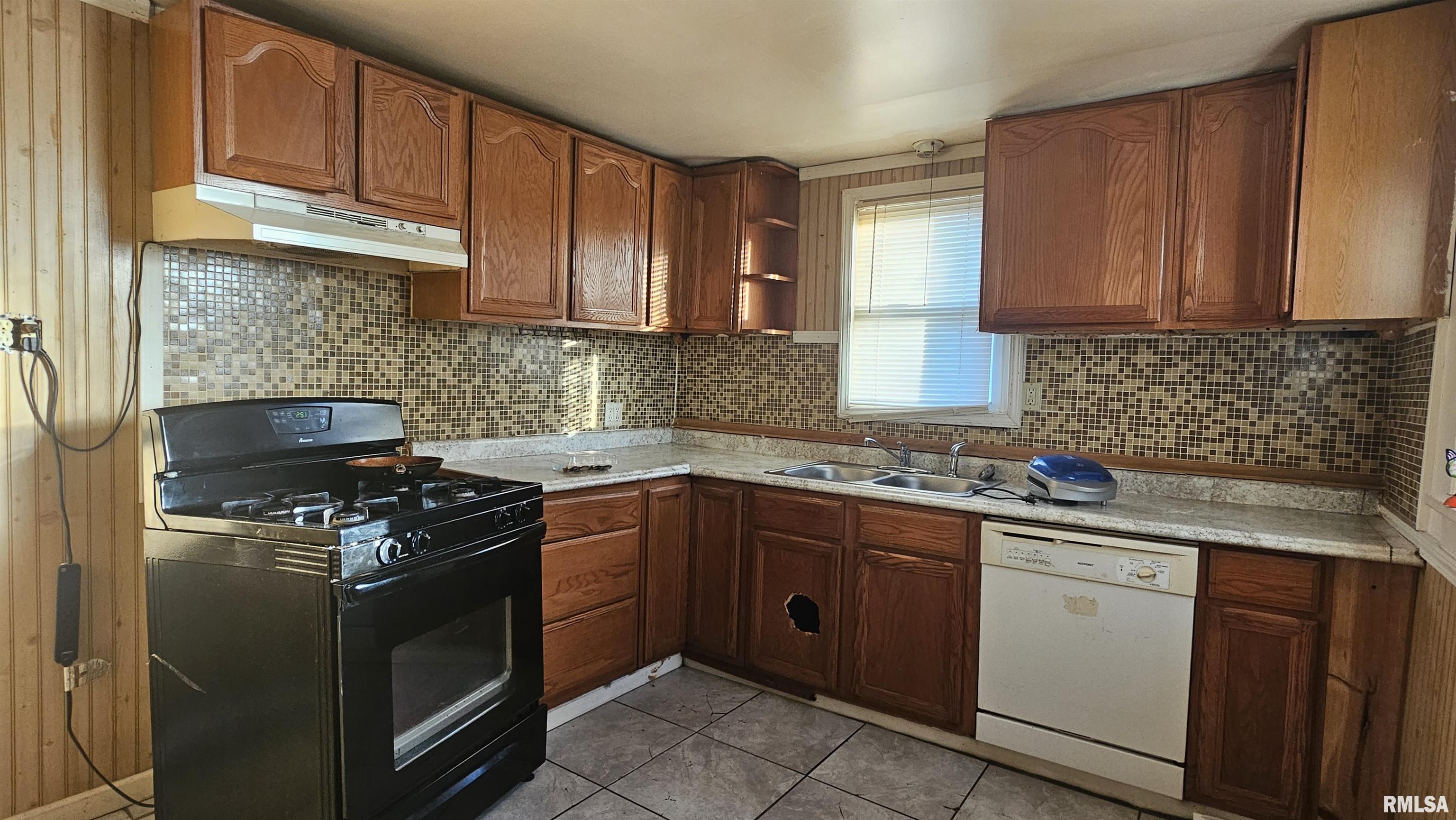 1013 South 13th Street Herrin, IL 62948 - Photo 10 of 14