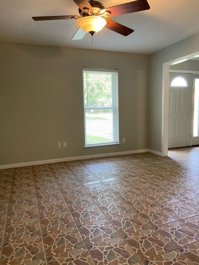 405 Georgetown Street Beaumont, TX 77707 - Photo 11 of 18