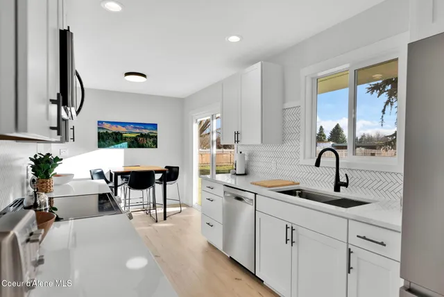 $645,000 | 1810 West Honeysuckle Avenue, Hayden, ID 83835