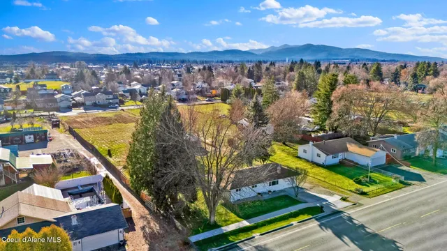 $645,000 | 1810 West Honeysuckle Avenue, Hayden, ID 83835