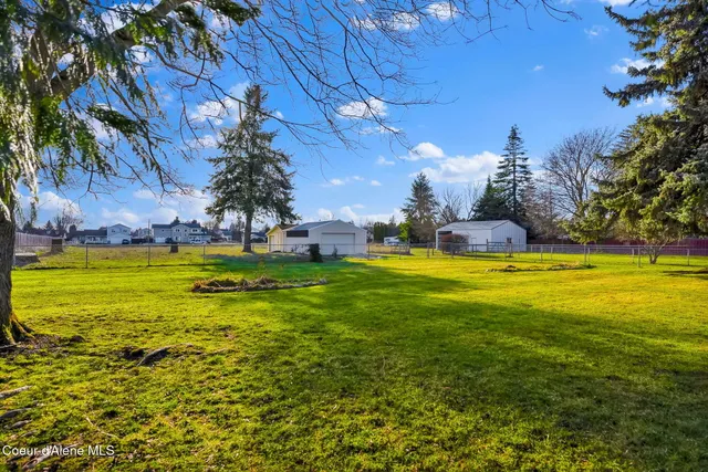 $645,000 | 1810 West Honeysuckle Avenue, Hayden, ID 83835