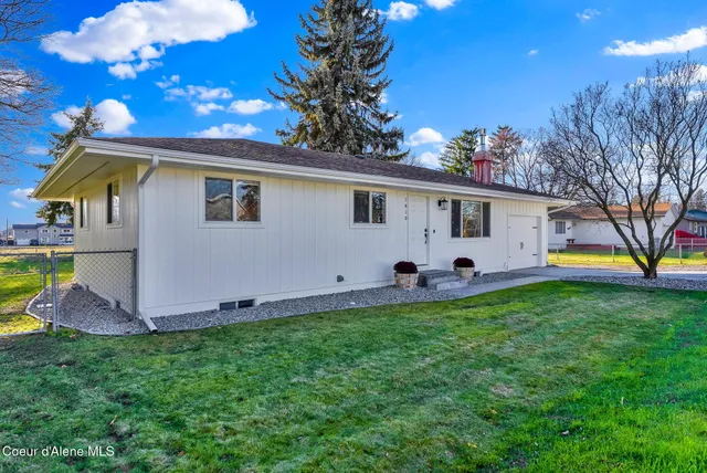 $645,000 | 1810 West Honeysuckle Avenue, Hayden, ID 83835