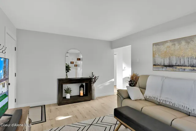 $645,000 | 1810 West Honeysuckle Avenue, Hayden, ID 83835