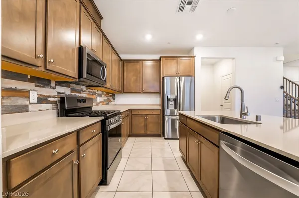 $2,300 | 3732 Via Gennaro, Henderson, NV 89044