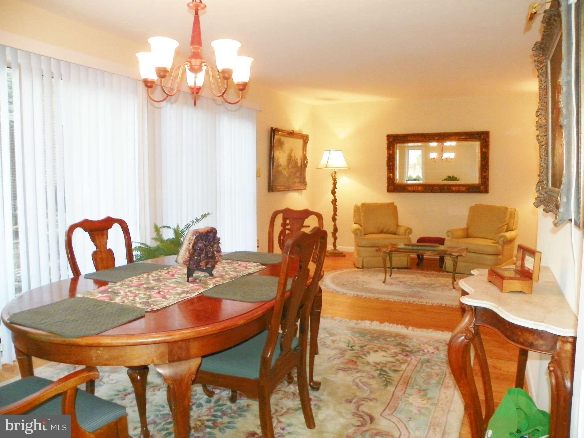 11206 Wedge Drive Reston, VA 20190 - Photo 6 of 30 Dining Room