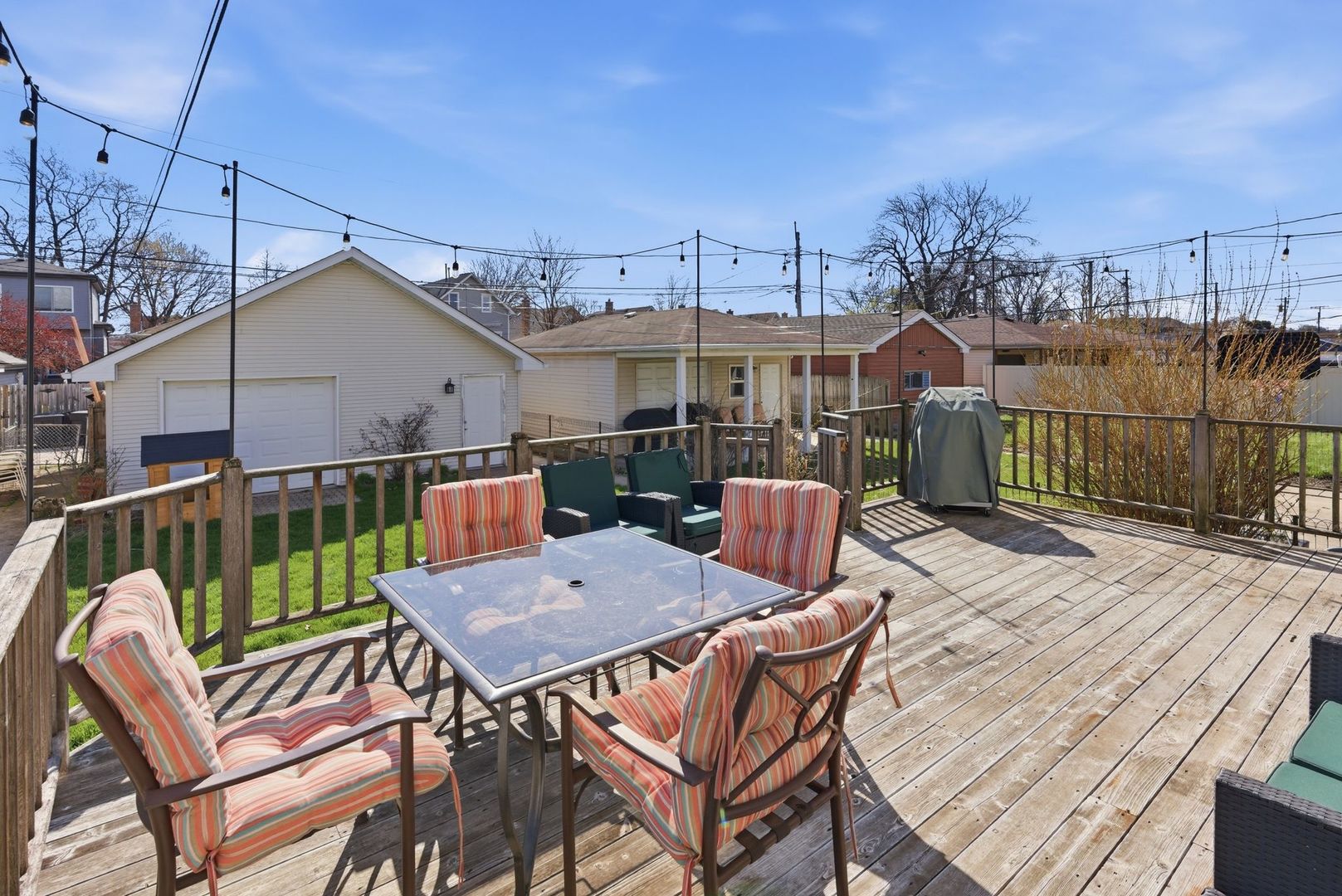 5325 North Meade Avenue Chicago, IL 60630 - Photo 20 of 24 a view of a chairs and table on the deck