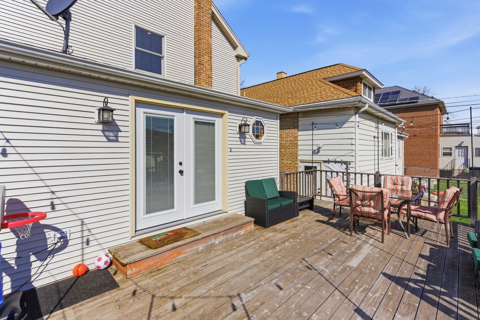 5325 North Meade Avenue Chicago, IL 60630 - Photo 21 of 24 a backyard of a house with seating space