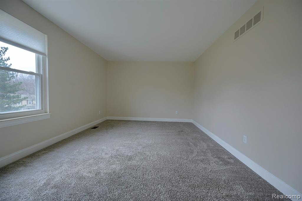 2201 Stonington Lane Rochester Hills, MI 48306 - Photo 17 of 31