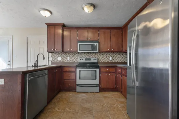 $2,150 | 1473 Mutual Drive, Clarksville, TN 37042
