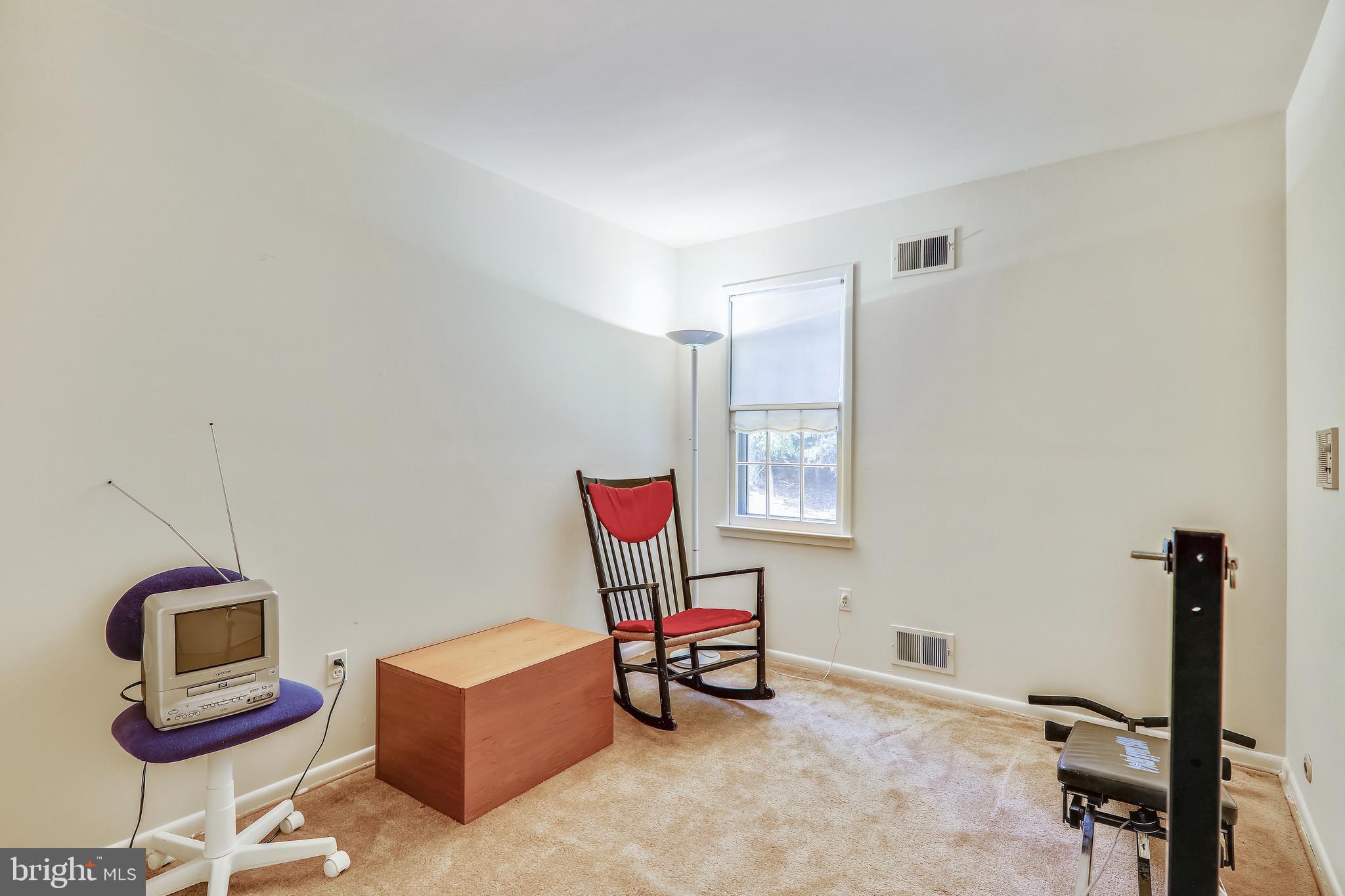 11904 Viewcrest Terrace Silver Spring, MD 20902 - Photo 33 of 52 Bedroom 6