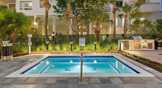 $3,685 | 740 North Dixie Highway, Unit A7, West Palm Beach, FL 33401