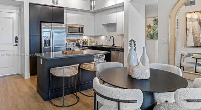 $3,685 | 740 North Dixie Highway, Unit A7, West Palm Beach, FL 33401