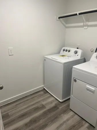 $2,390 | 10519 Hadley Pk Trail, Houston, TX 77051