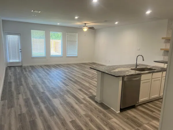 $2,390 | 10519 Hadley Pk Trail, Houston, TX 77051