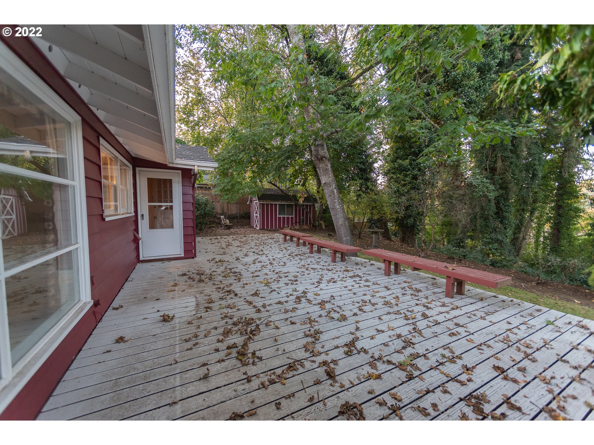 565 East 39th Place Eugene, OR 97405 - Photo 19 of 19 a view of outdoor space and yard